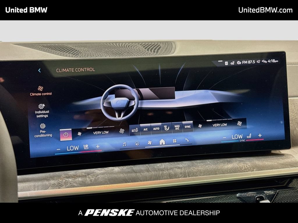 New 2027 BMW X7 xDrive40i w/ M Sport Package AWD/4WD image 18