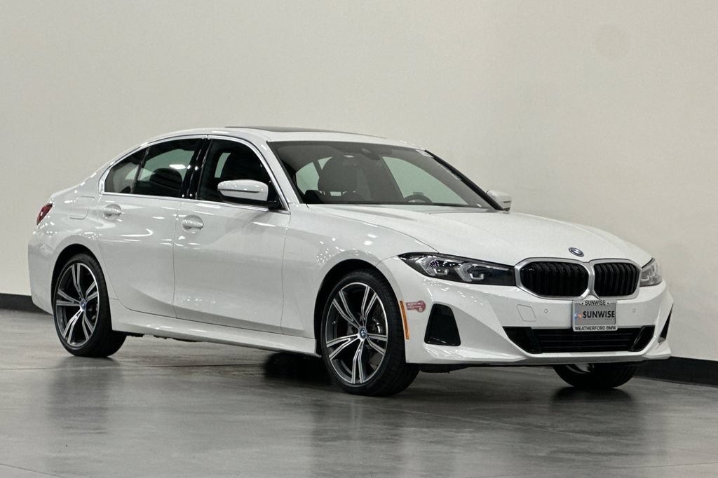 Used 2024 BMW 330e w/ Convenience Package RWD image 2