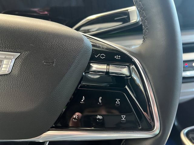 Used 2024 Cadillac Lyriq Luxury AWD/4WD image 19