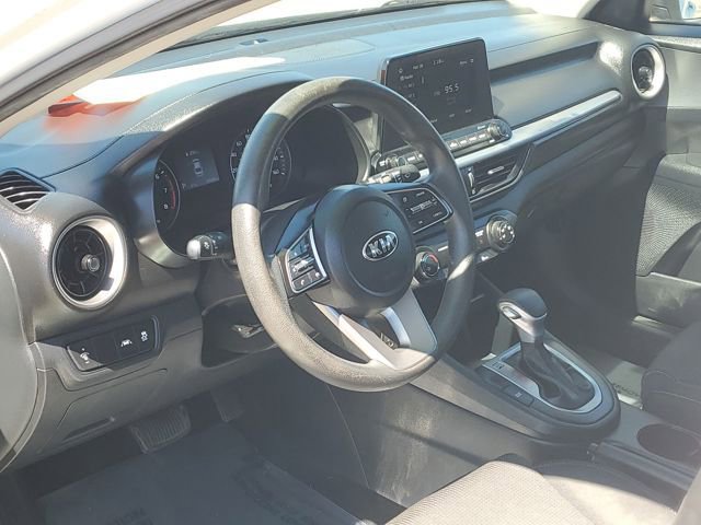 Used 2020 Kia Forte LXS FWD image 9