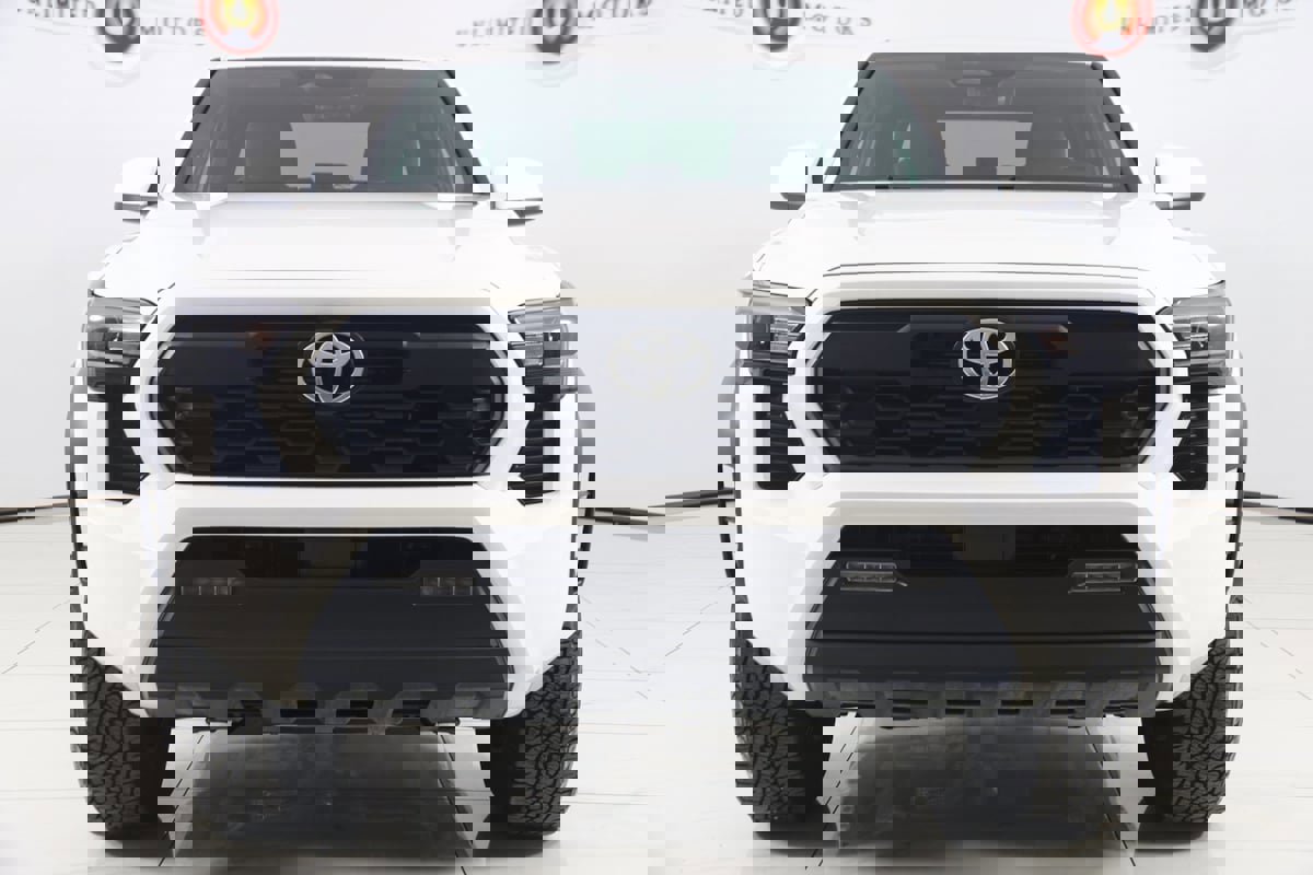 Used 2024 Toyota Tacoma TRD Off-Road image 47