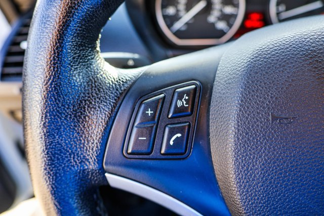 Used 2011 BMW 128i Convertible image 13