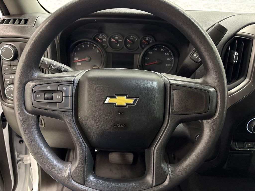 Used 2026 Chevrolet Silverado 1500 Custom AWD/4WD image 25