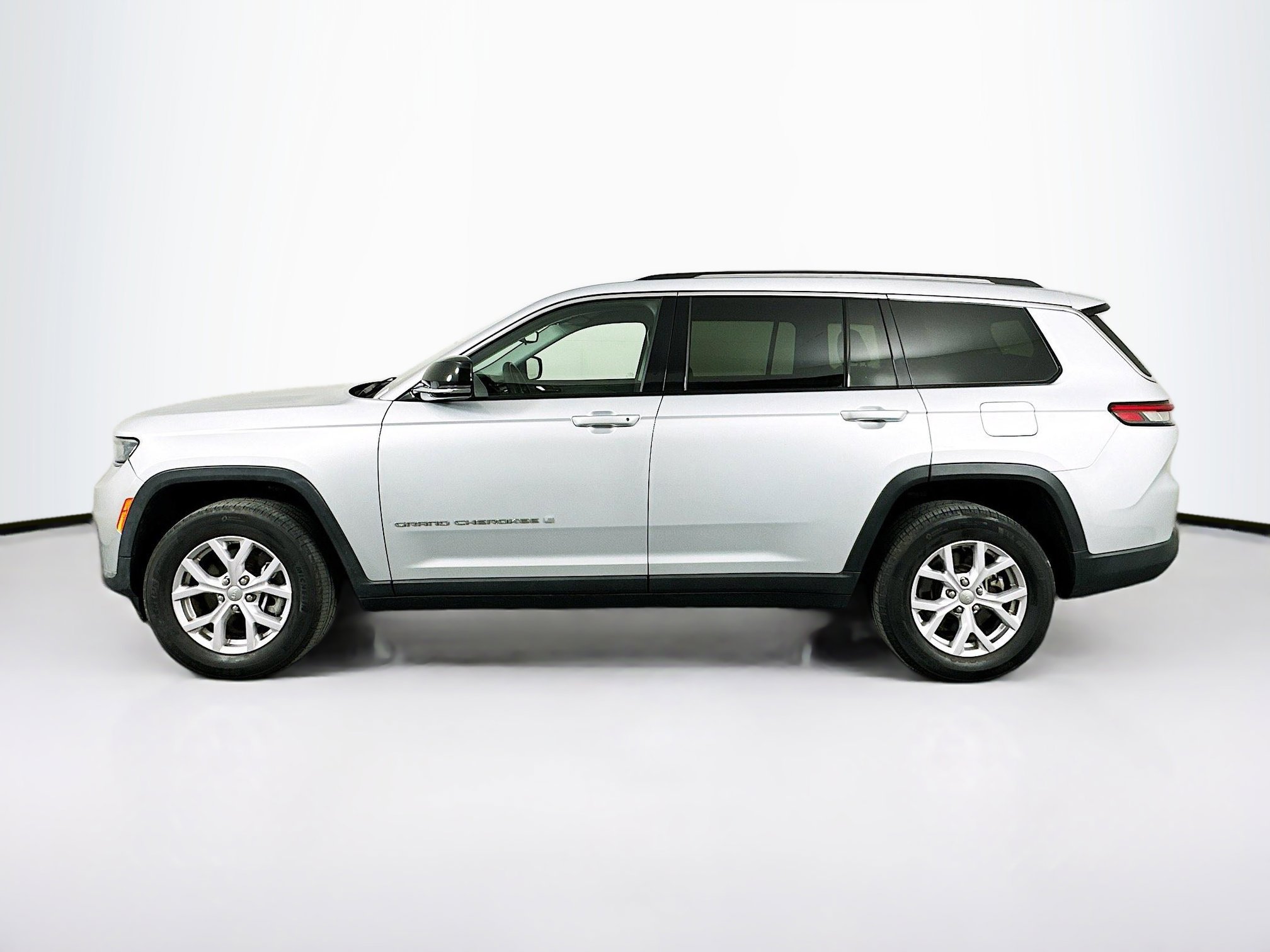 Used 2021 Jeep Grand Cherokee L Limited image 4