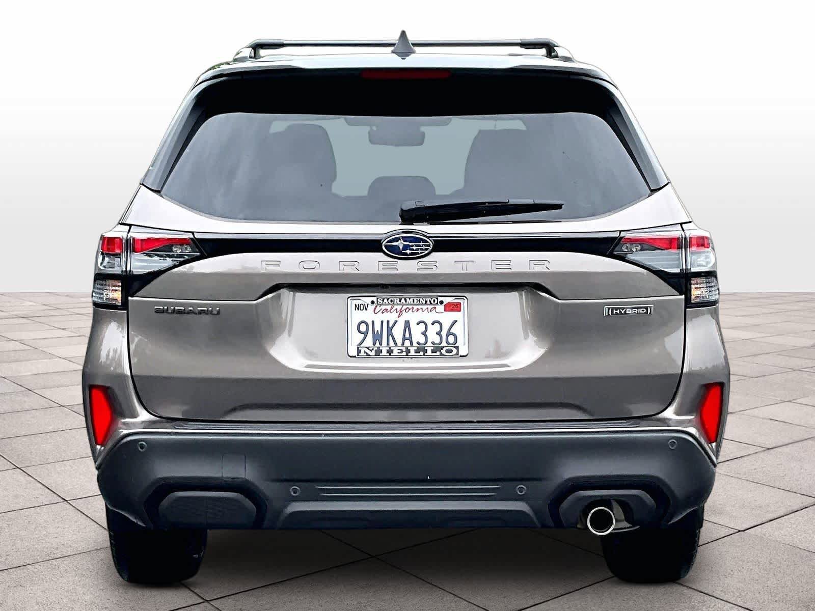 Used 2025 Subaru Forester Touring AWD/4WD image 7