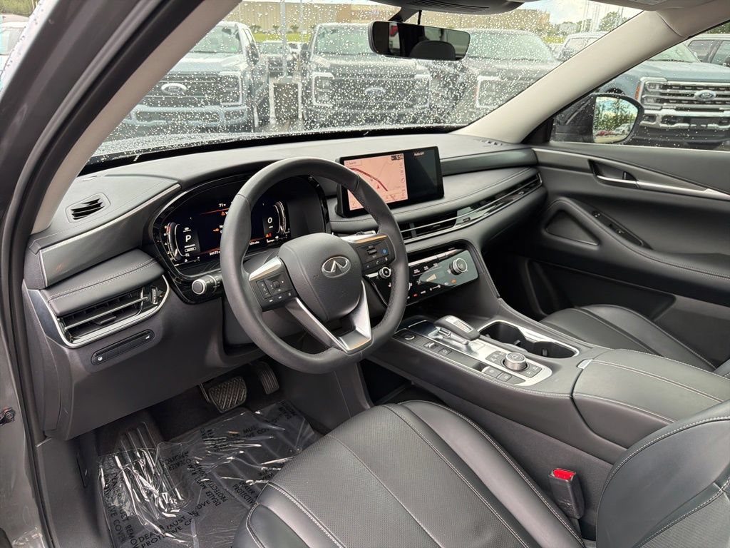 Used 2023 INFINITI QX60 Luxe w/ Cargo Package AWD/4WD image 12