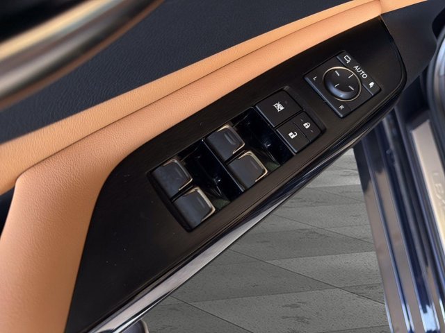 Certified 2024 Lexus ES 350 w/ Premium Package FWD image 9