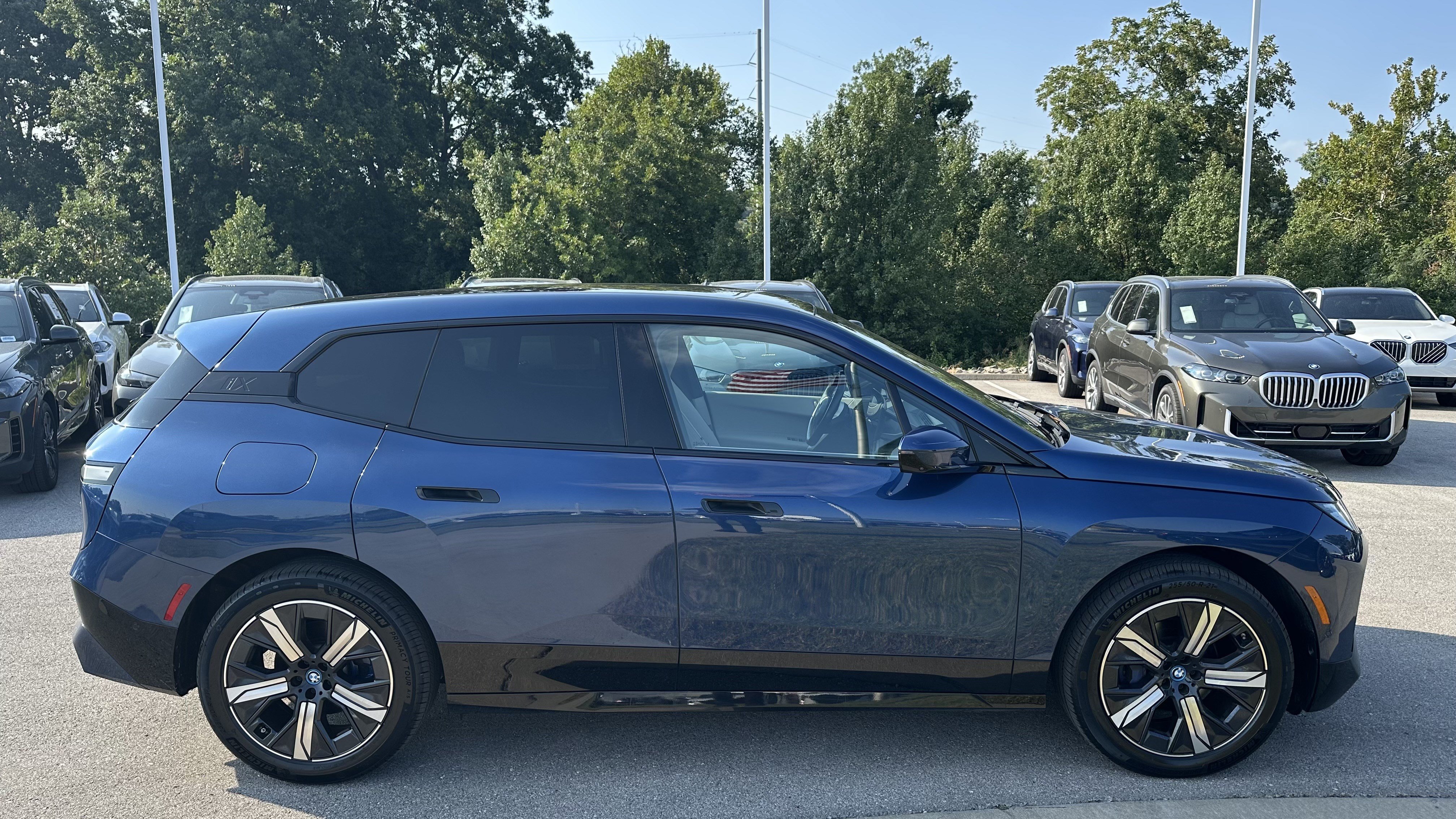 Certified 2024 BMW iX xDrive50 w/ Sport Package AWD/4WD image 11