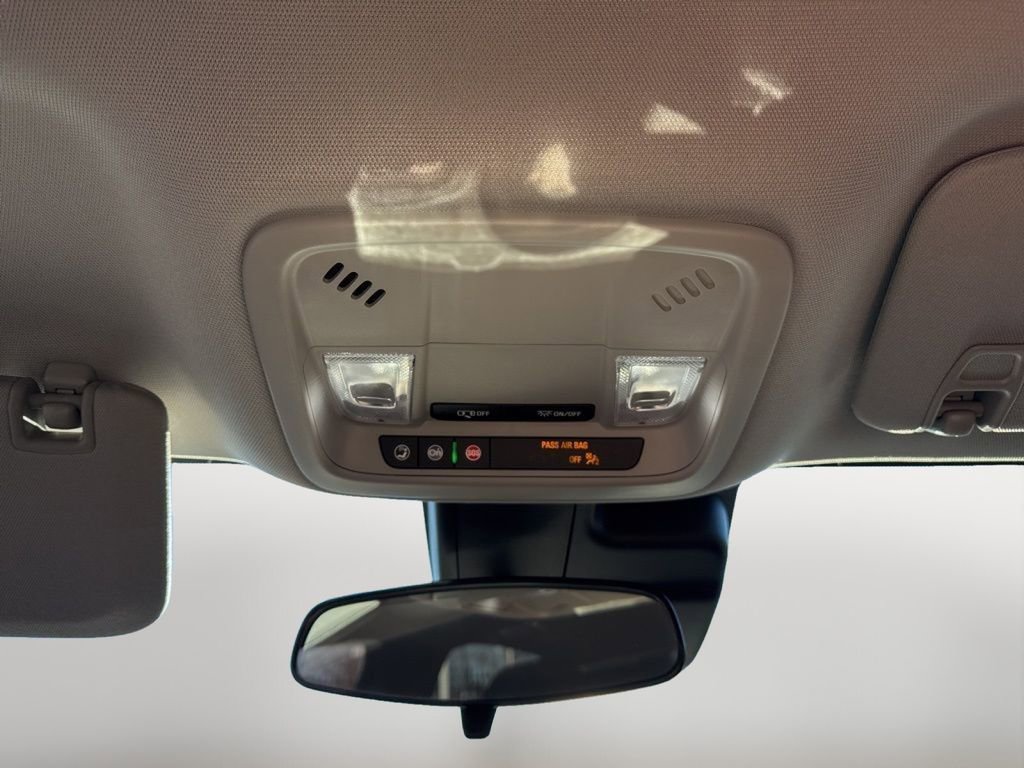 Used 2024 Chevrolet Malibu LT image 35