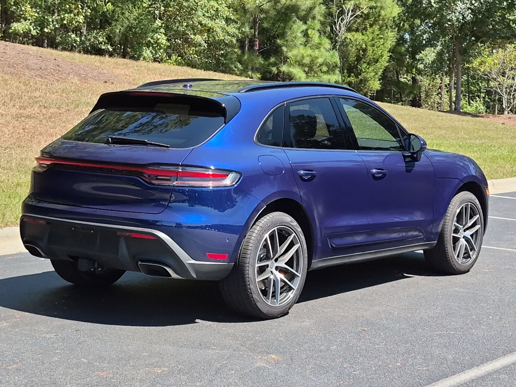 Certified 2026 Porsche Macan AWD/4WD image 23