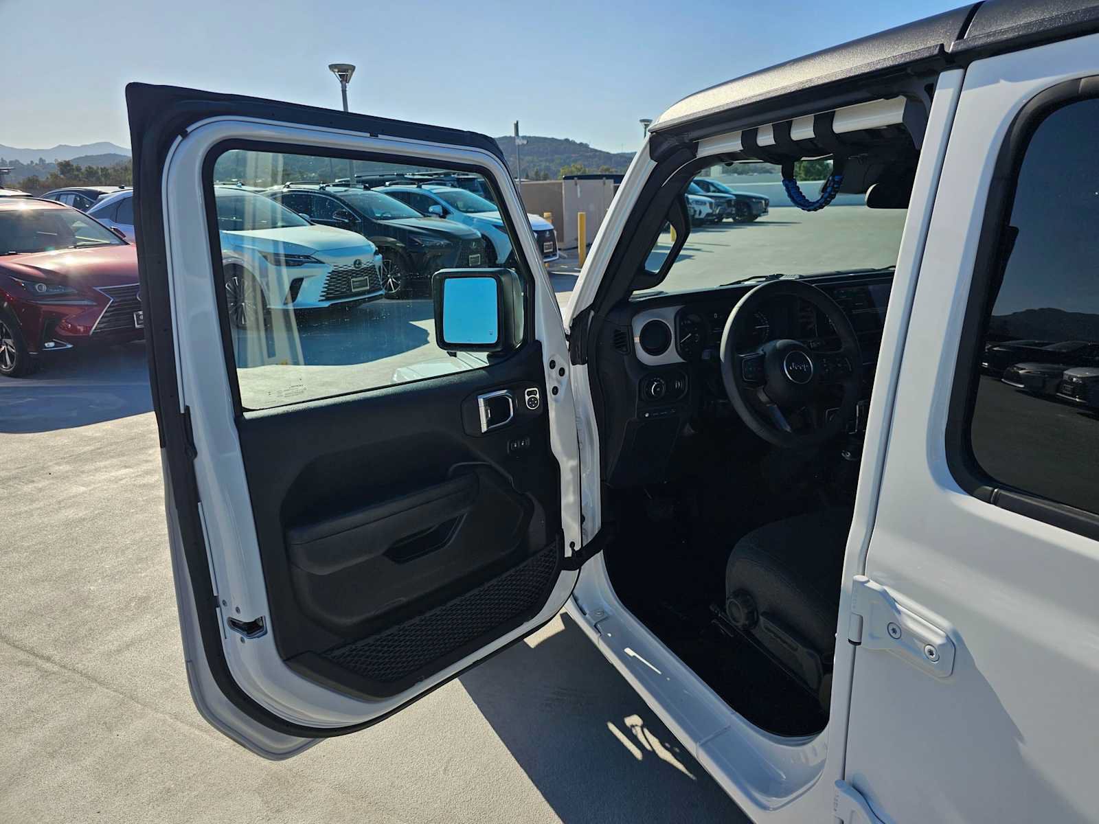 Used 2024 Jeep Wrangler Unlimited w/ Convenience Group AWD/4WD image 19