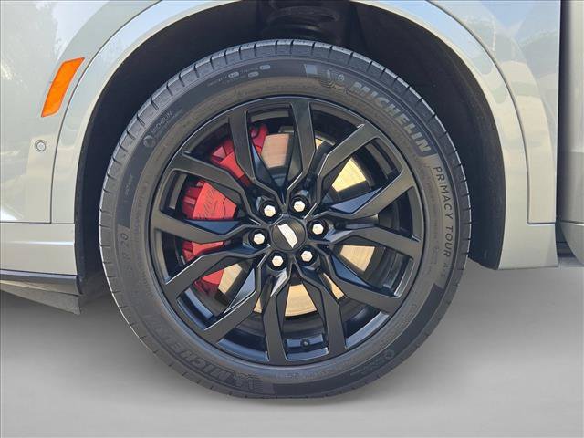 Used 2023 Cadillac XT6 Sport w/ Technology Package AWD/4WD image 25