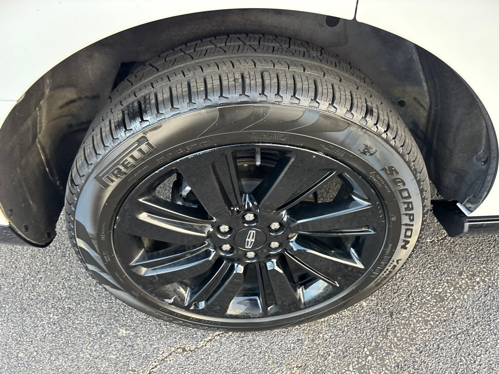 Certified 2024 Lincoln Navigator Black Label image 10