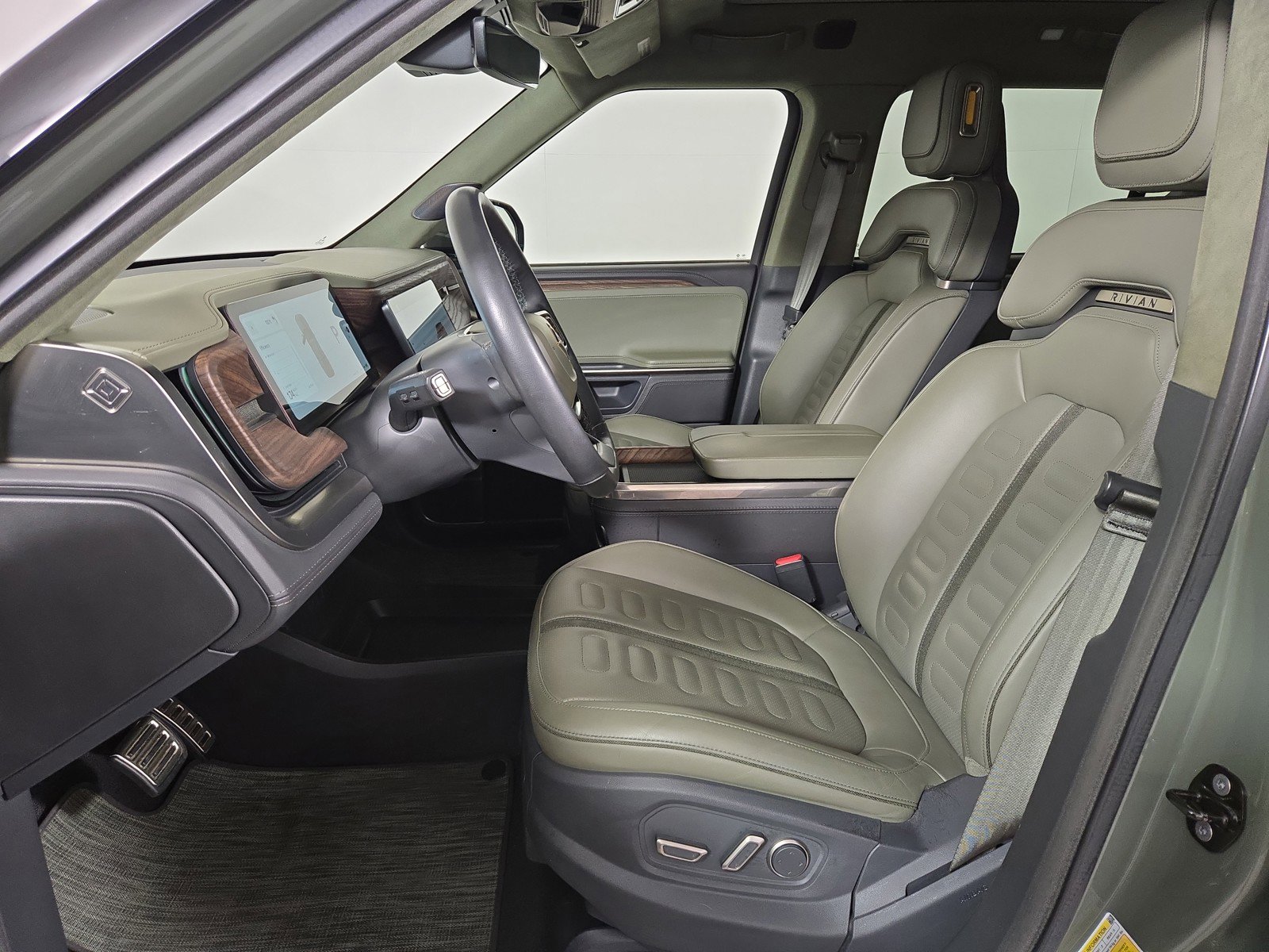 Used 2022 Rivian R1S Launch Edition image 20