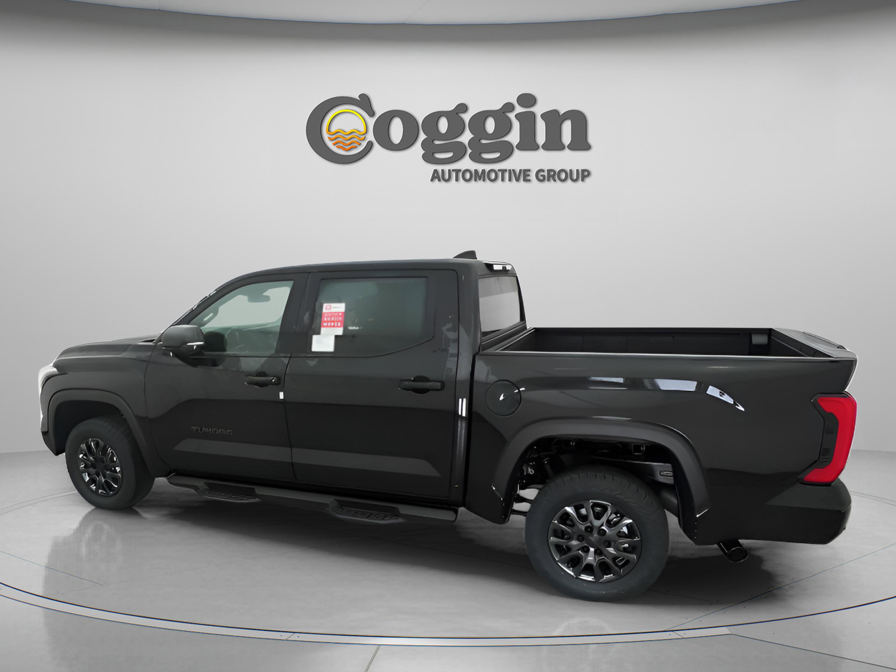 New 2026 Toyota Tundra SR5 w/ SR5 Convenience Package AWD/4WD image 8