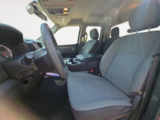 Used 2024 RAM 1500 Classic SLT AWD/4WD image 9
