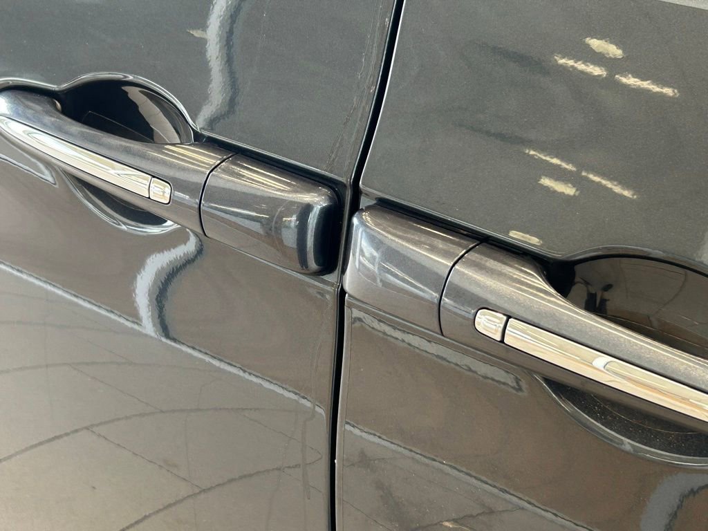 Used 2020 Chrysler Pacifica Touring-L Plus FWD image 30