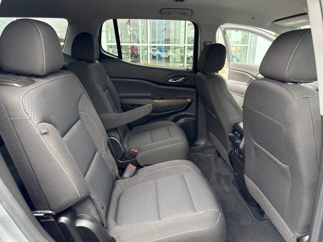 Used 2023 GMC Acadia SLE w/ Driver Convenience Package image 28