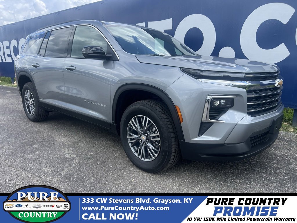 New 2025 Chevrolet Traverse LT image 1