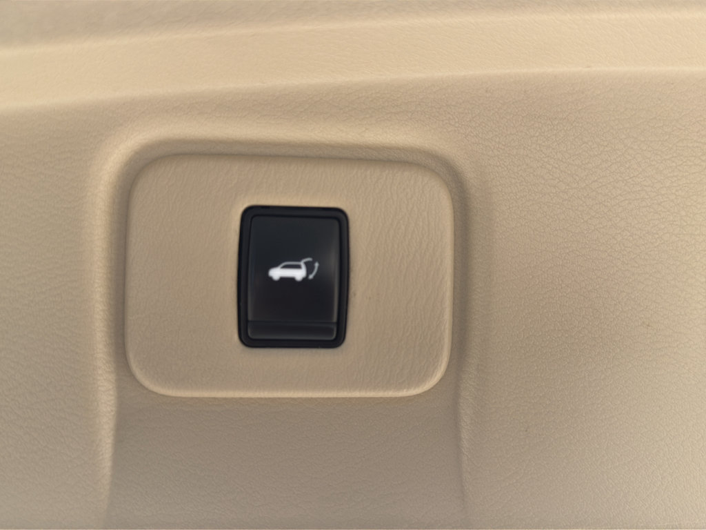 Used 2017 Nissan Murano SL w/ SL Technology Package FWD image 16