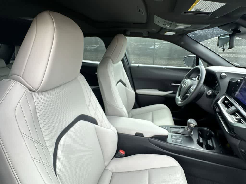Used 2023 Lexus UX 250h F Sport w/ Accessory Package (Z1) FWD image 27