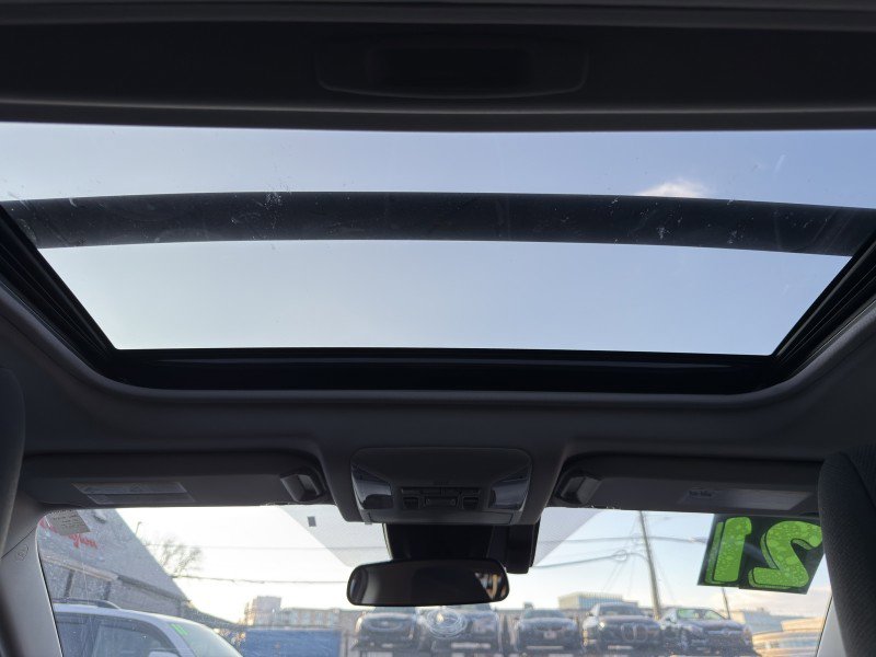 Used 2021 Toyota RAV4 XLE w/ Convenience Package image 30