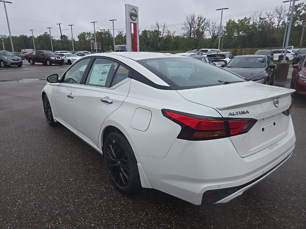 New 2025 Nissan Altima 2.5 SV image 5