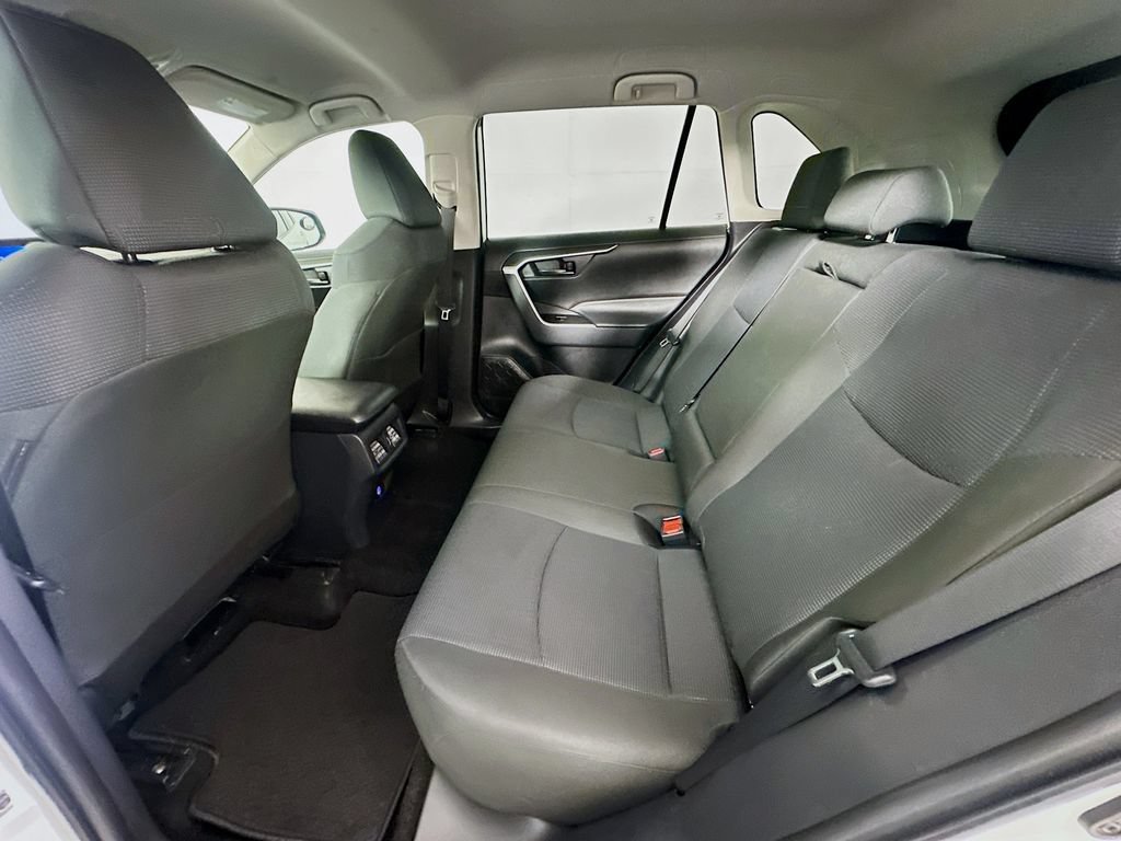 Certified 2025 Toyota RAV4 LE FWD image 16