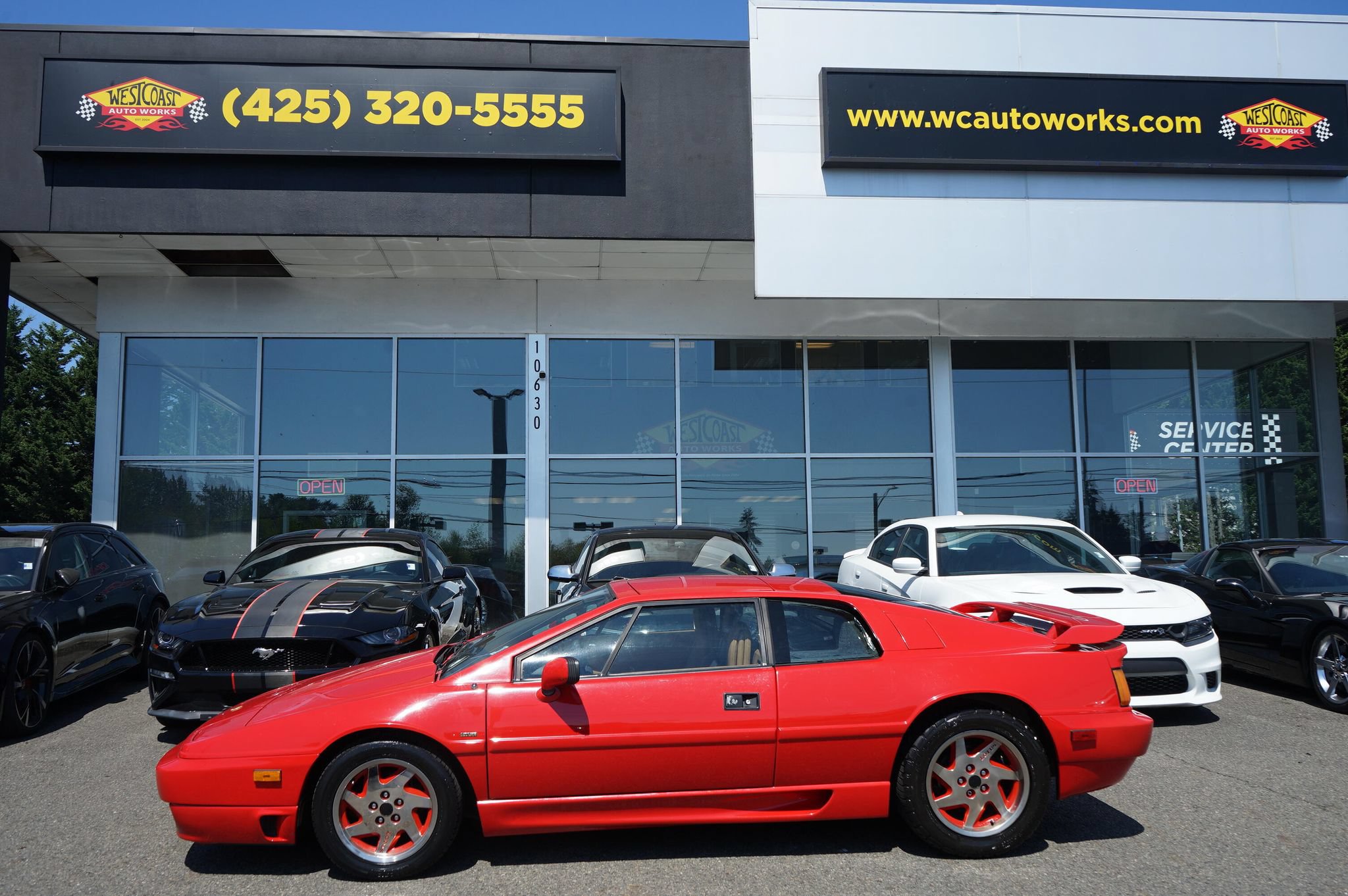 Used 1990 Lotus Esprit SE RWD image 2