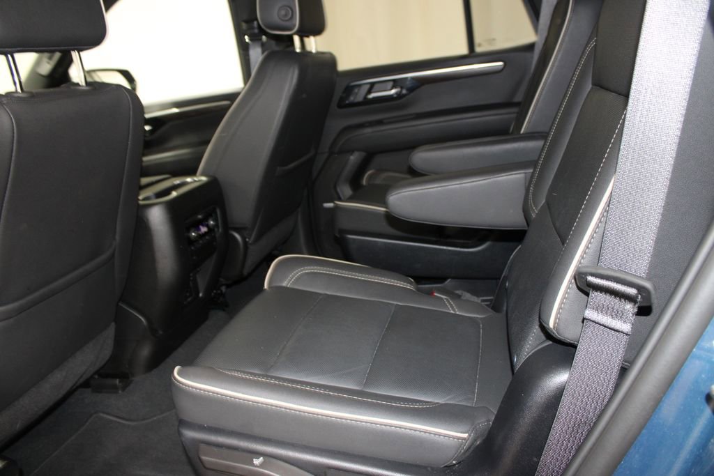 Used 2025 Chevrolet Tahoe Premier AWD/4WD image 22