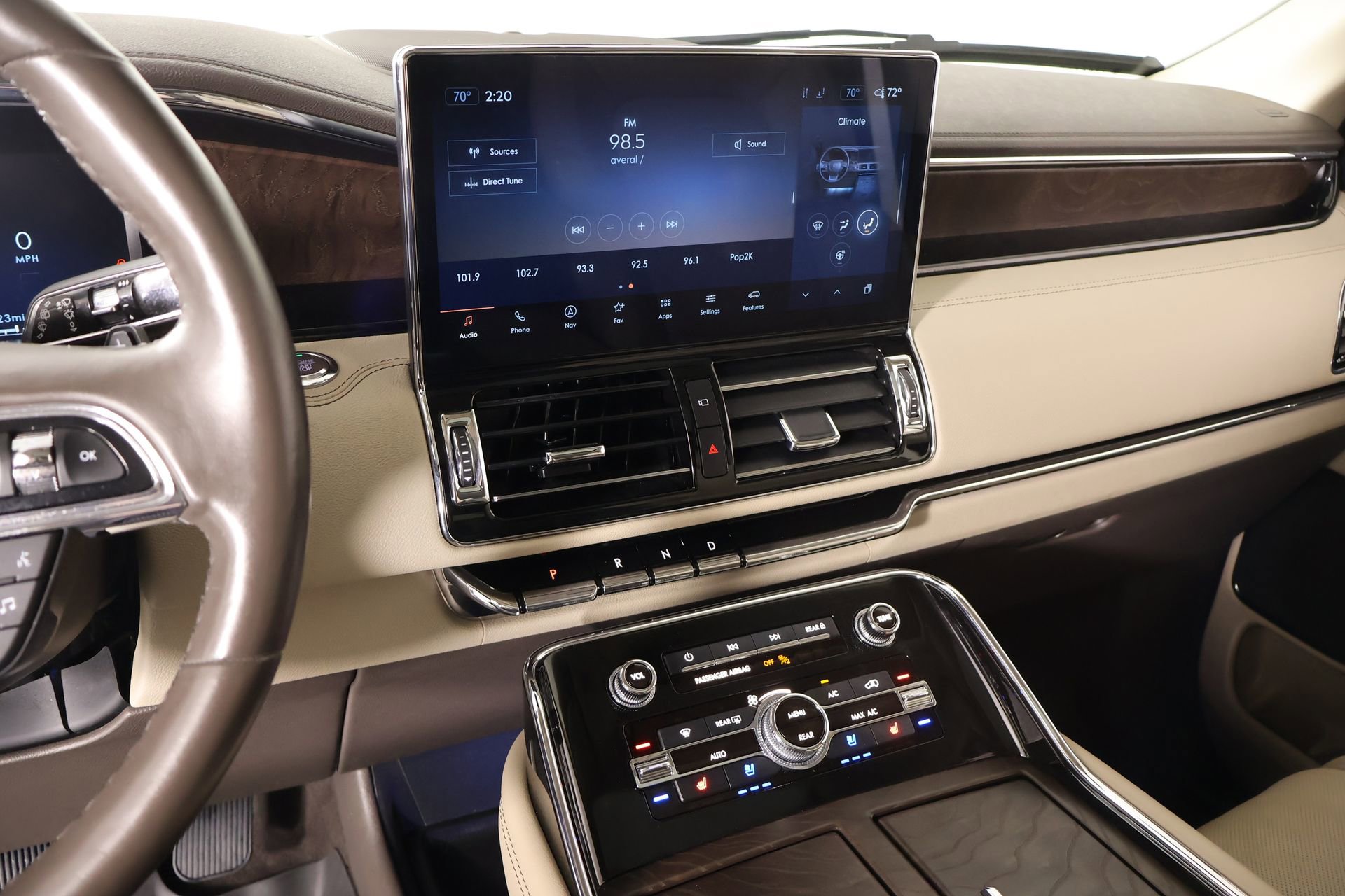 Used 2022 Lincoln Navigator Reserve image 5