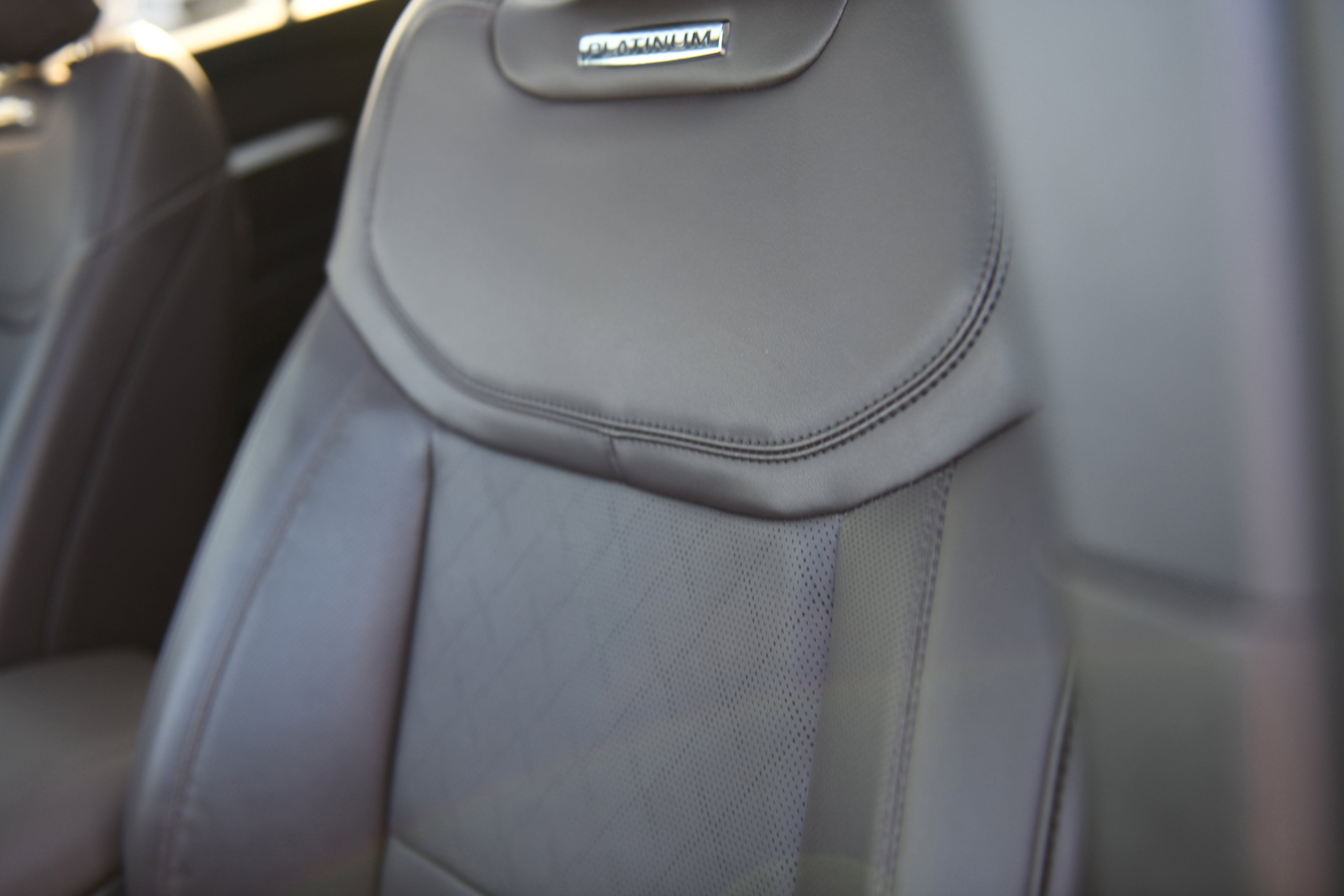 Used 2025 Ford Explorer Platinum image 22