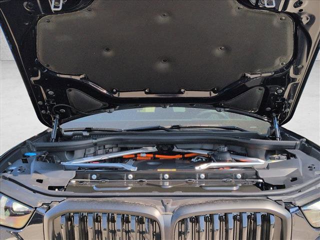 New 2026 BMW X5 xDrive50e w/ Executive Package image 17