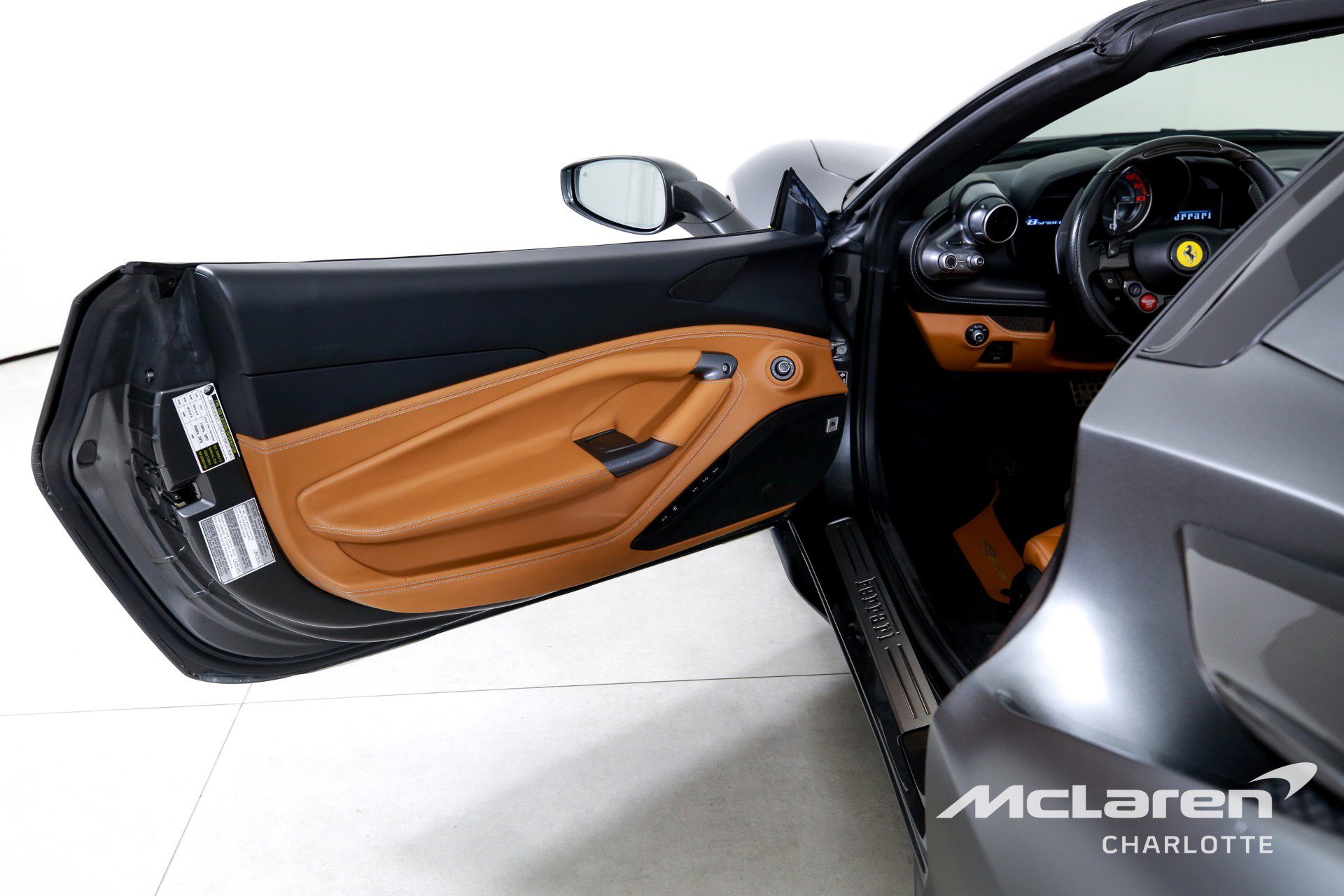 Used 2022 Ferrari F8 Tributo image 11