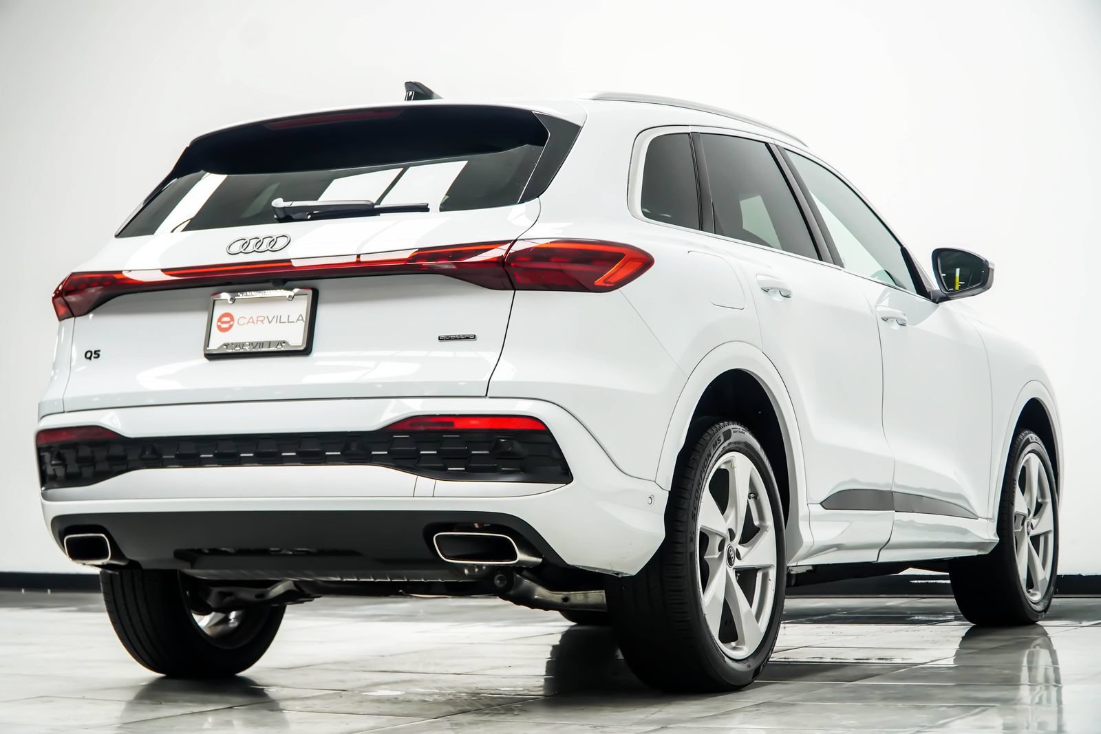 Used 2025 Audi Q5 Premium Plus w/ Premium Plus AWD/4WD image 14