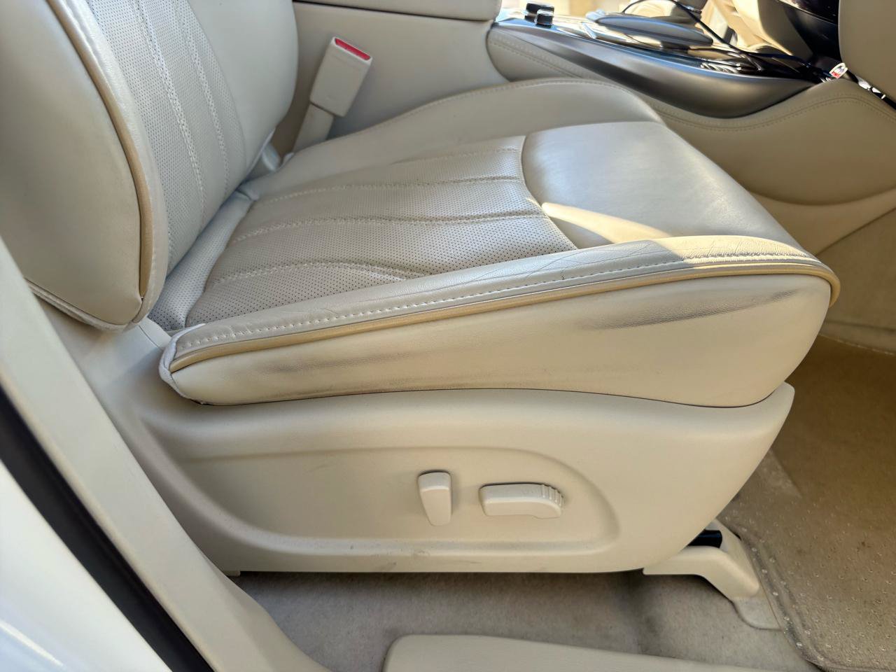 Used 2013 INFINITI JX35 AWD w/ Premium Pkg image 40