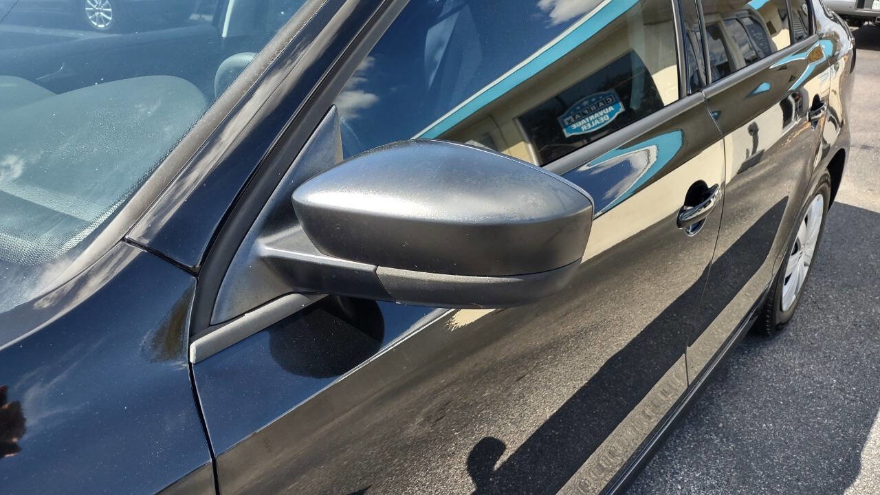 Used 2015 Volkswagen Jetta S image 10