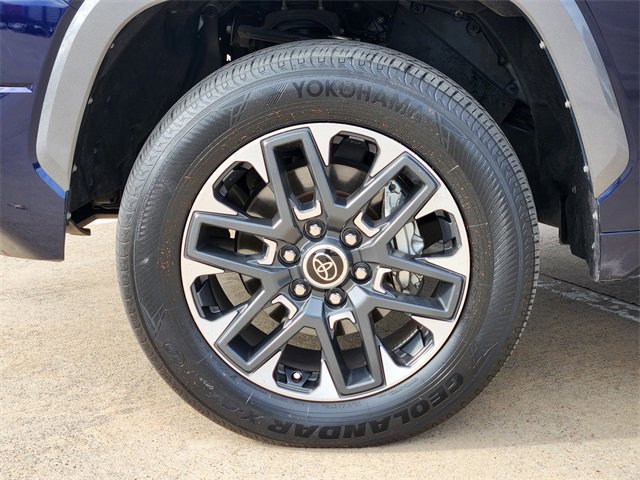 Used 2023 Toyota Tundra Limited image 11