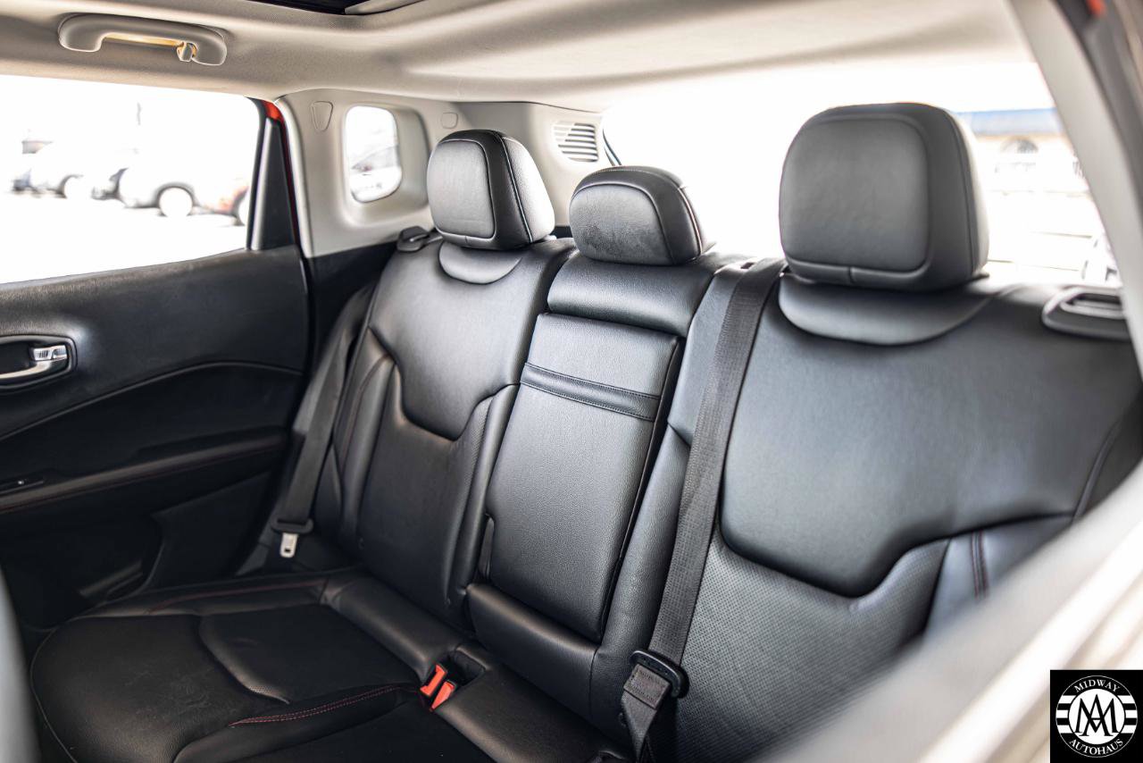 Used 2018 Jeep Compass Trailhawk w/ Leather Interior Group image 12