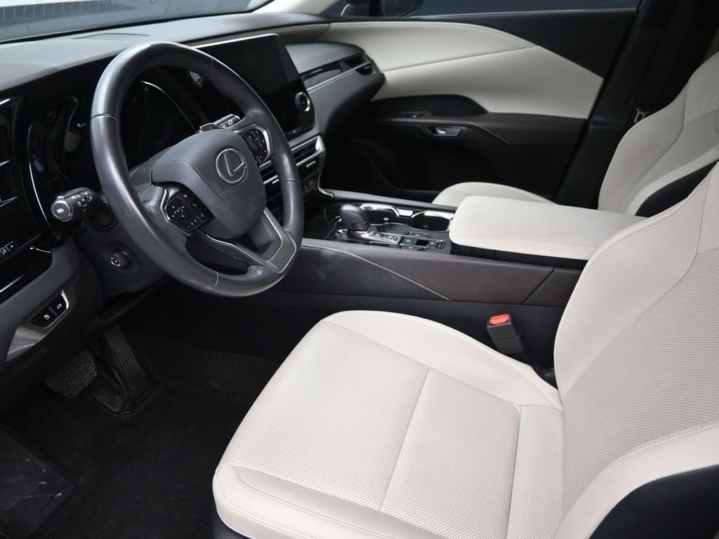 Used 2023 Lexus RX 350 FWD image 10