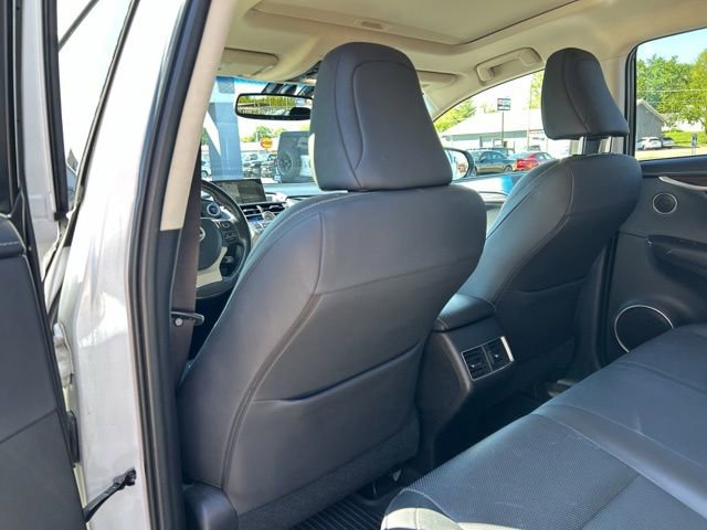 Used 2015 Lexus NX 300h AWD w/ Luxury Package image 17