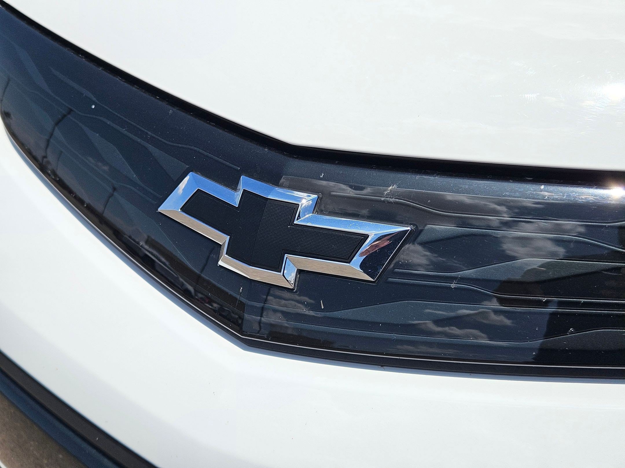 Certified 2019 Chevrolet Bolt Premier w/ Infotainment Package FWD image 10