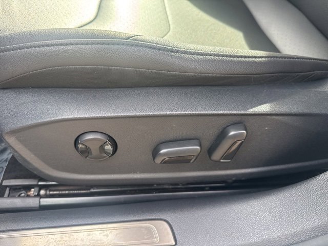 Used 2021 Volkswagen Arteon SE w/ Luggage Net & Mats Package image 14