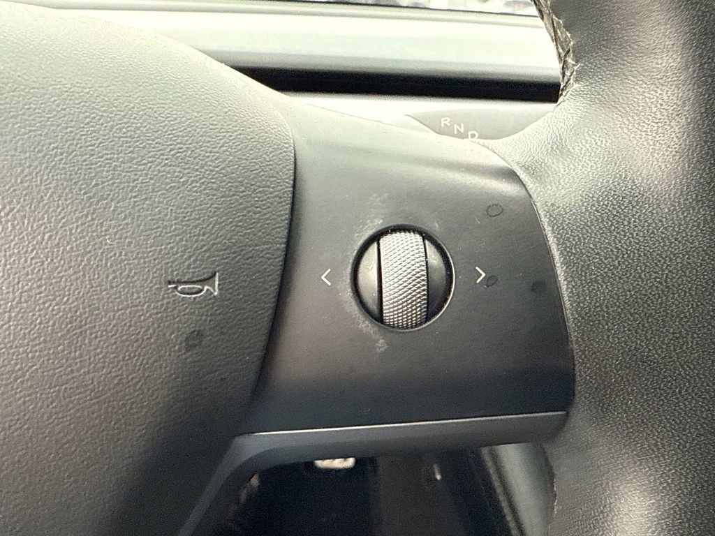 Used 2021 Tesla Model 3 Performance image 26