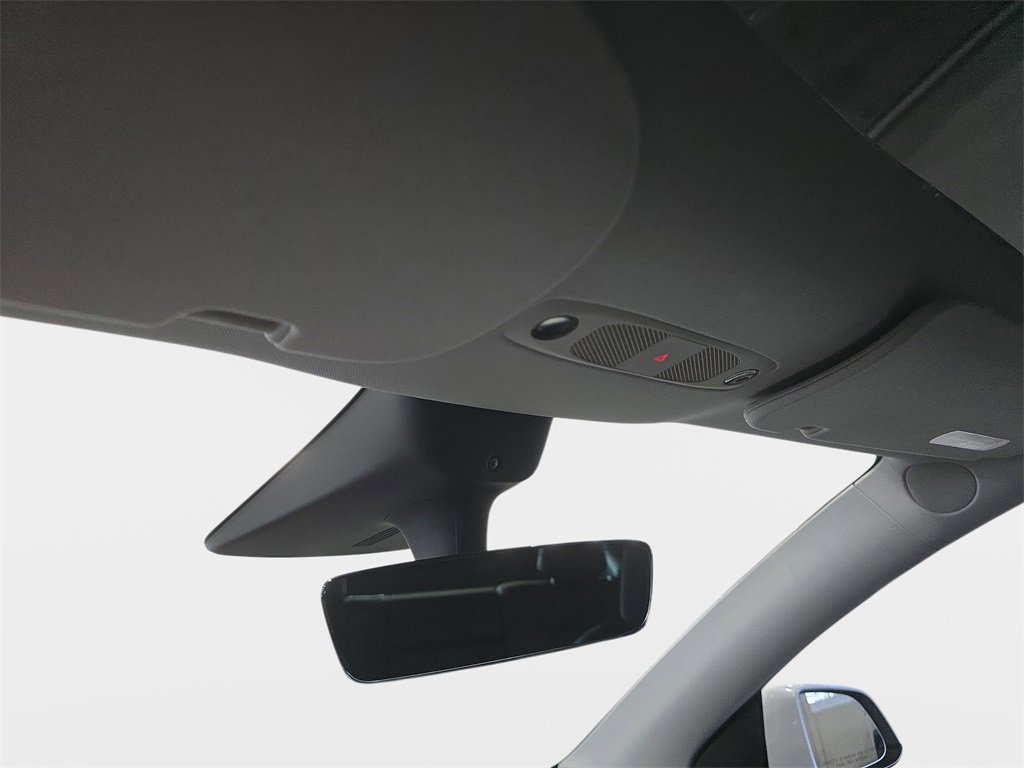 Used 2023 Tesla Model Y Long Range image 25