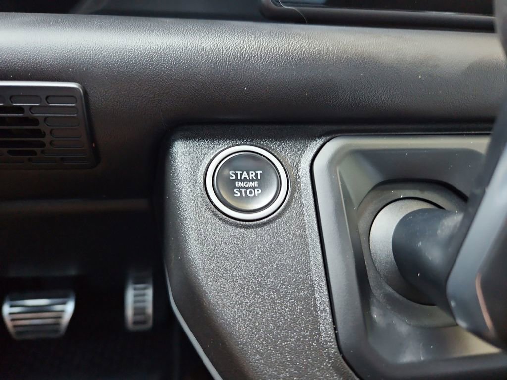 Used 2021 Land Rover Defender 110 X image 16