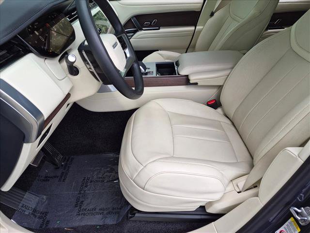 Certified 2024 Land Rover Range Rover SE AWD/4WD image 17