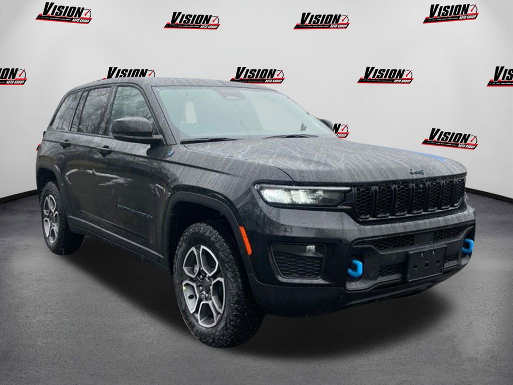 Used 2024 Jeep Grand Cherokee Trailhawk w/ Luxury Tech Group III image 7