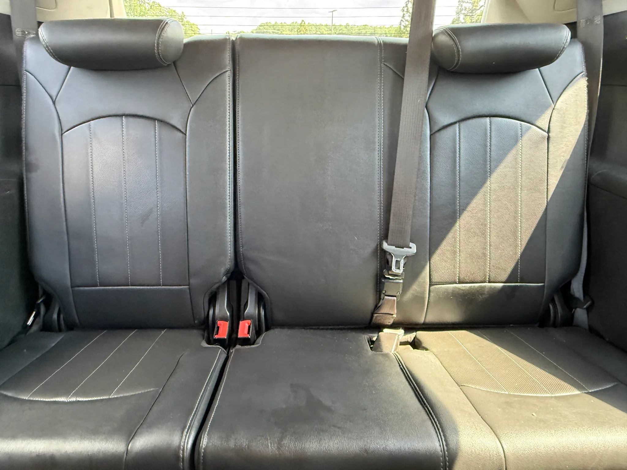 Used 2014 Buick Enclave Premium FWD image 23