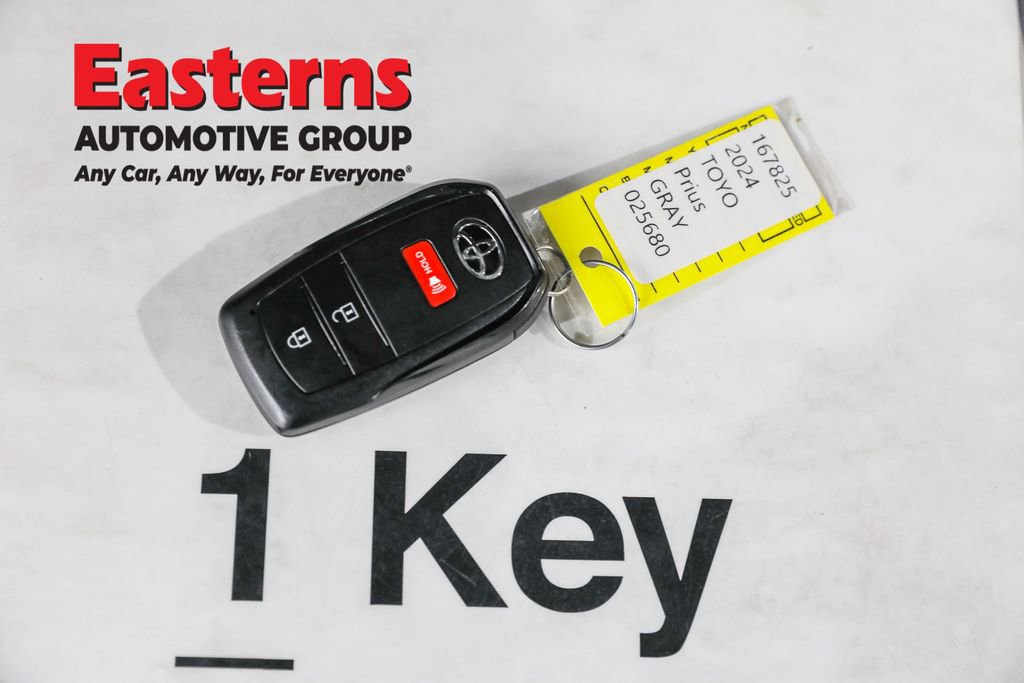 Used 2024 Toyota Prius LE image 24